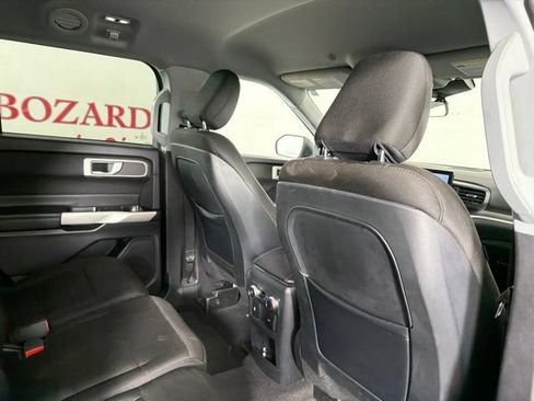 Certified 2020 Ford Explorer XLT w/ Class III Trailer Tow Package RWD image 19