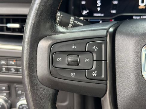Used 2022 GMC Yukon AT4 w/ Technology Package AWD/4WD image 26
