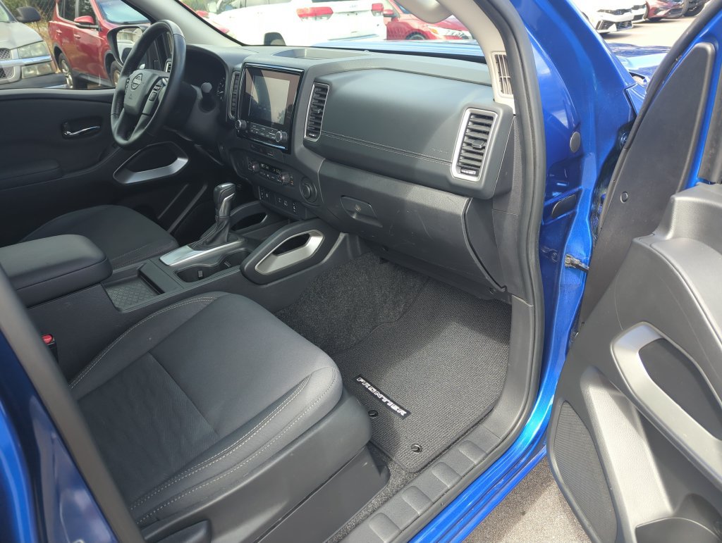 Used 2024 Nissan Frontier SV RWD image 34