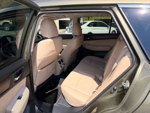 Used 2018 Subaru Outback 2.5i Limited AWD/4WD image 21