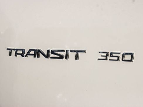 Used 2022 Ford Transit 350 XLT image 9