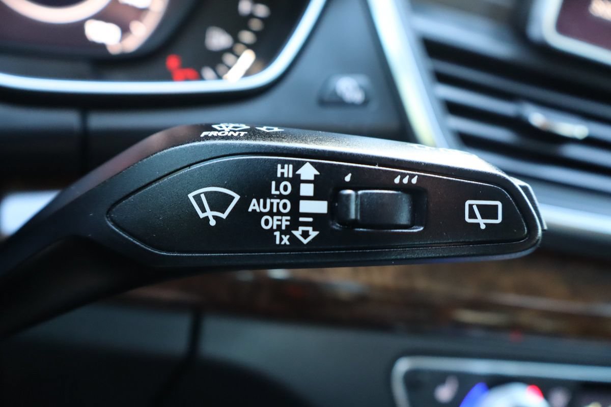 Used 2018 Audi Q5 2.0T Premium Plus AWD/4WD image 33