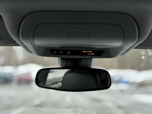 Certified 2024 Chevrolet Equinox Premier image 23