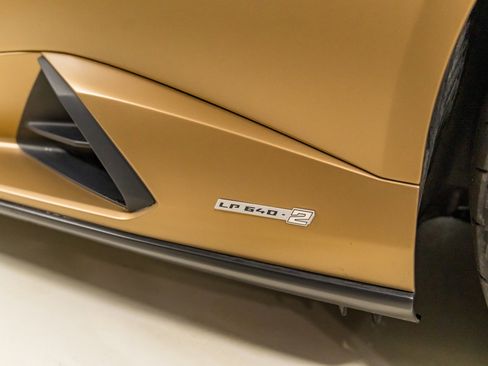 Used 2023 Lamborghini Huracan Tecnica image 17