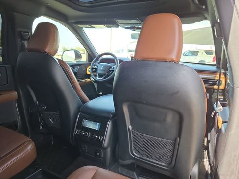 Used 2022 Lincoln Aviator Reserve image 16