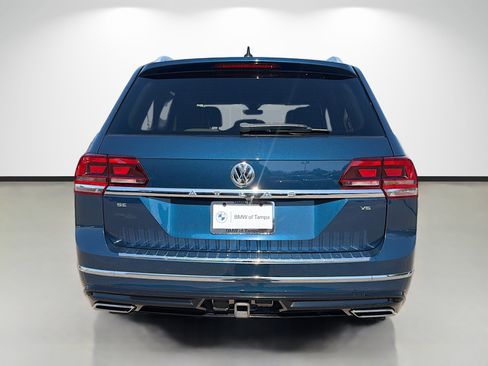 Used 2018 Volkswagen Atlas SE w/ R-Line Package image 4
