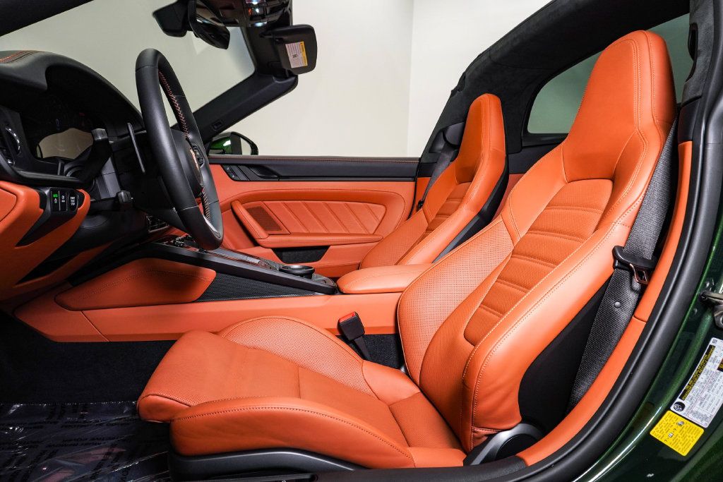 Certified 2026 Porsche 911 Targa 4 GTS AWD/4WD image 5