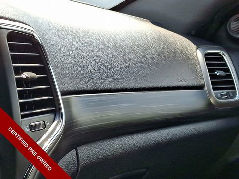 Certified 2021 Jeep Grand Cherokee Laredo image 26