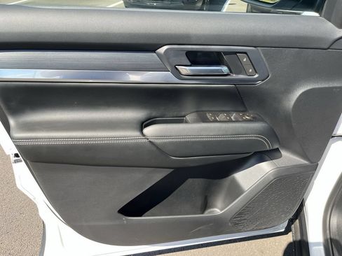 Used 2026 GMC Terrain Elevation w/ Black Edition FWD image 13