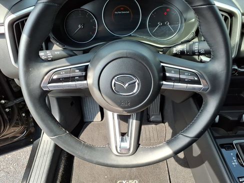 Used 2025 MAZDA CX-50 AWD 2.5 S w/ Preferred Package image 11