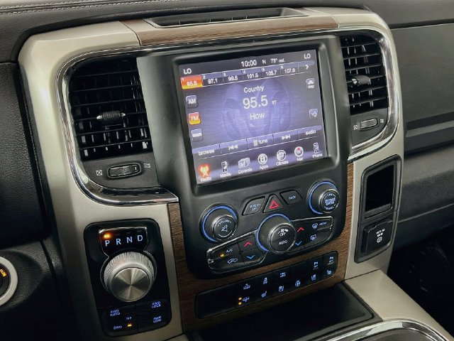 Used 2017 RAM 1500 Laramie w/ Convenience Group AWD/4WD image 17