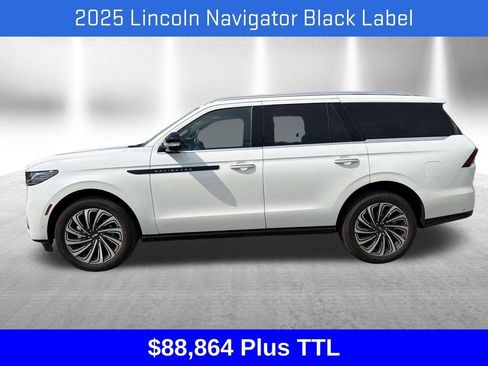 Used 2025 Lincoln Navigator Black Label AWD/4WD image 2