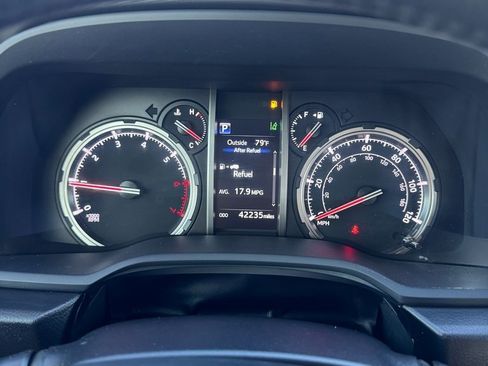 Used 2023 Toyota 4Runner TRD Sport image 13