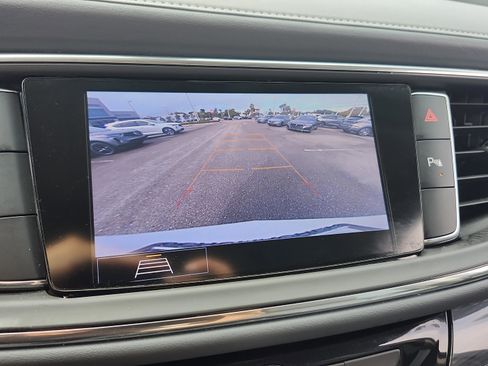 Used 2020 Buick Enclave Essence w/ Sound and Sites Package image 33