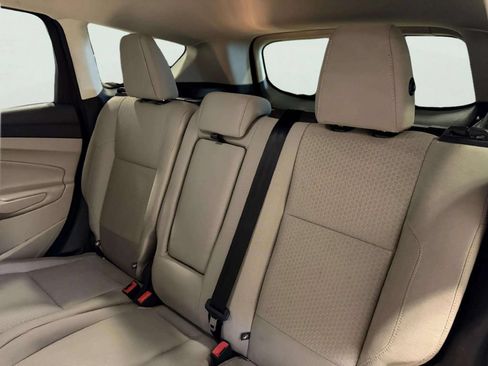 Used 2019 Ford Escape SE FWD image 19