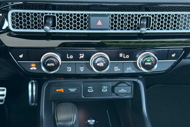 Certified 2025 Honda Civic Sport Touring image 19