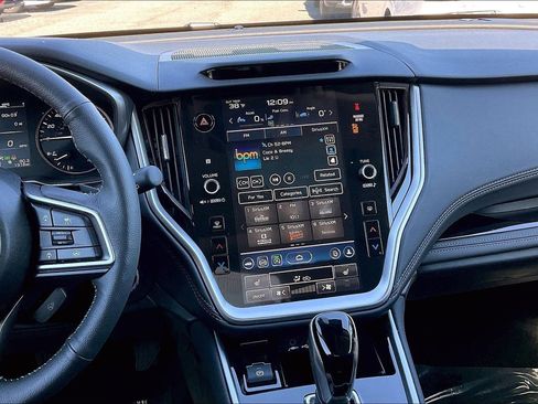 Certified 2025 Subaru Outback Limited image 6