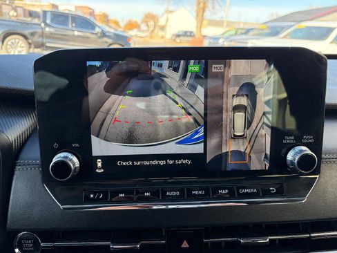 Used 2023 Mitsubishi Outlander SE Black Edition image 13