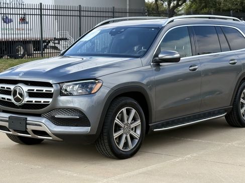 Used 2022 Mercedes-Benz GLS 450 4MATIC image 3