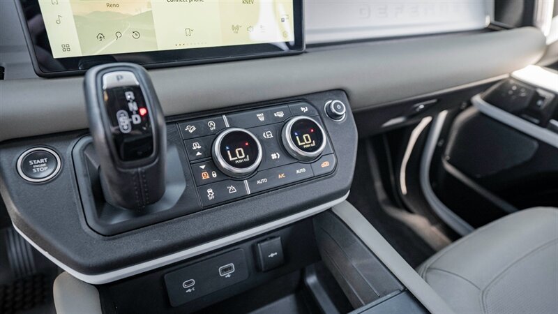 Used 2024 Land Rover Defender 110 S AWD/4WD image 32