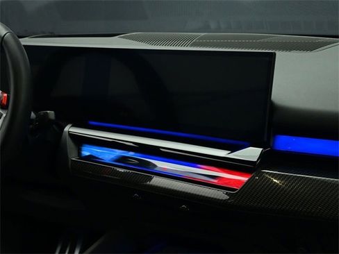 Used 2025 BMW M5 w/ Carbon Package image 46