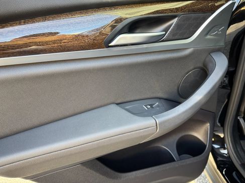 Used 2019 BMW X4 xDrive30i w/ Convenience Package image 15