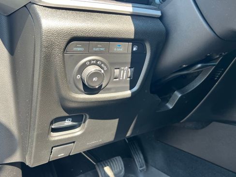 Used 2022 Jeep Grand Cherokee Limited 4xe image 27