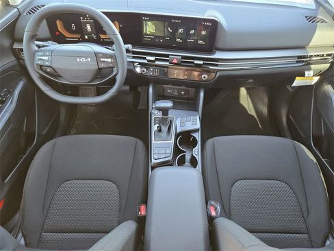 New 2026 Kia Sportage LX image 18