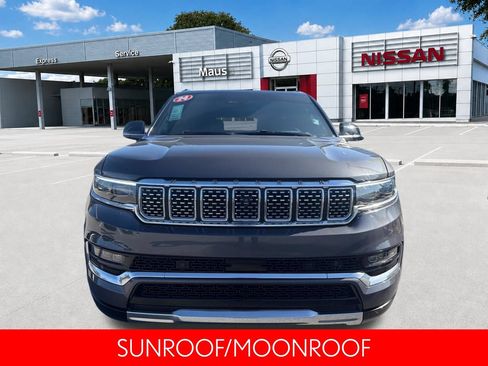 Used 2024 Jeep Grand Wagoneer Series III AWD/4WD image 3