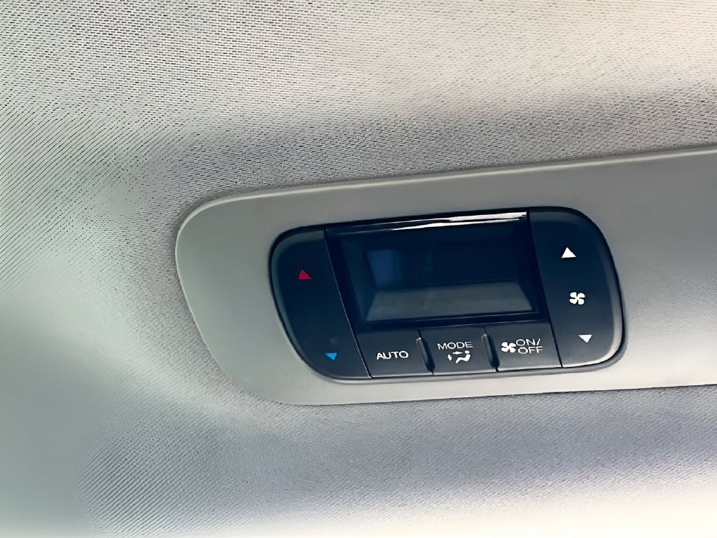 Used 2022 Honda Odyssey Elite image 27