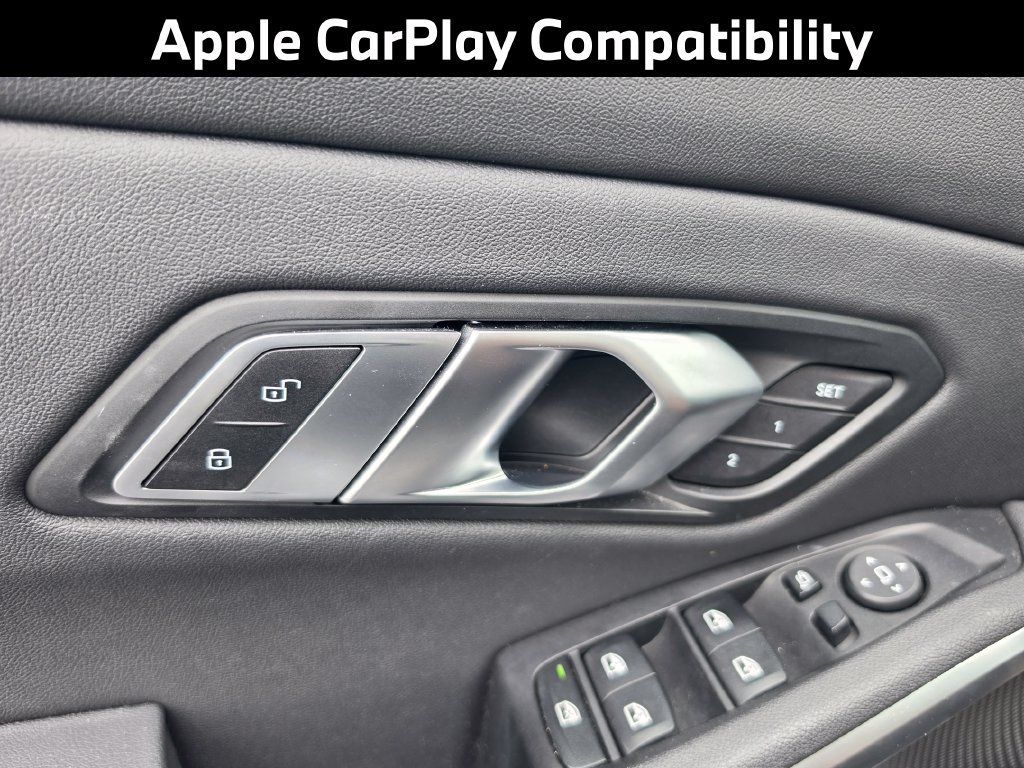Used 2019 BMW 330i xDrive Sedan w/ Convenience Package AWD/4WD image 18
