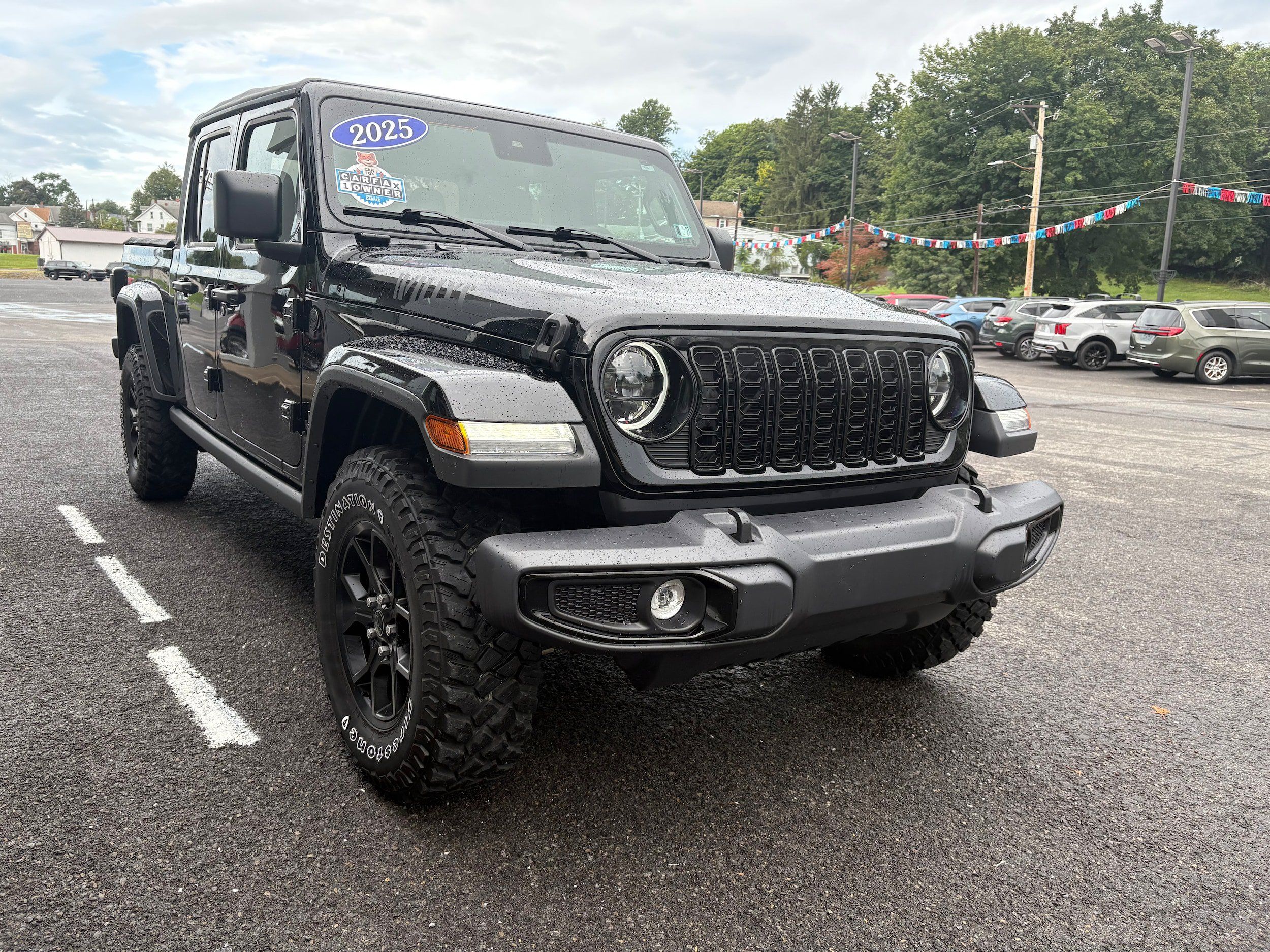 Certified 2025 Jeep Gladiator Sport AWD/4WD image 5