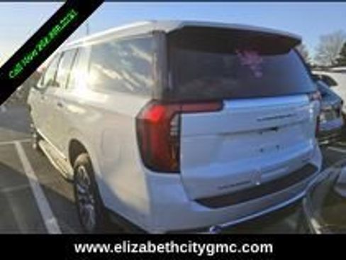Used 2025 GMC Yukon XL Denali image 2