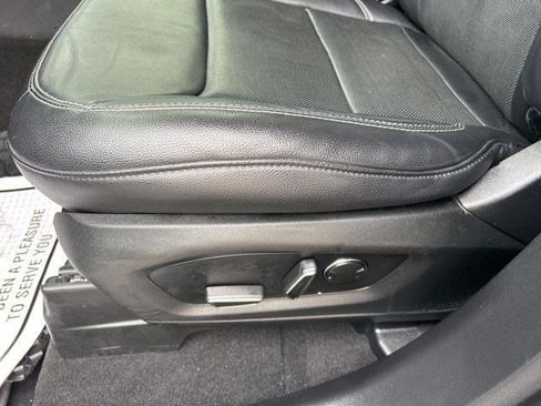 Used 2020 Ford Explorer Limited image 14