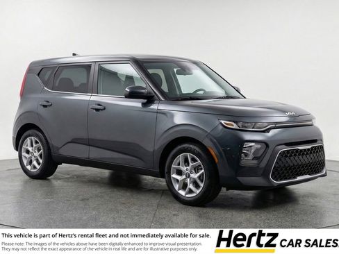 Used 2025 Kia Soul LX w/ LX Technology Package FWD image 1