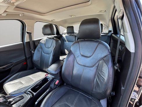 Used 2015 Ford Focus Titanium FWD image 15