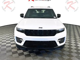 New 2025 Jeep Grand Cherokee Altitude video 2