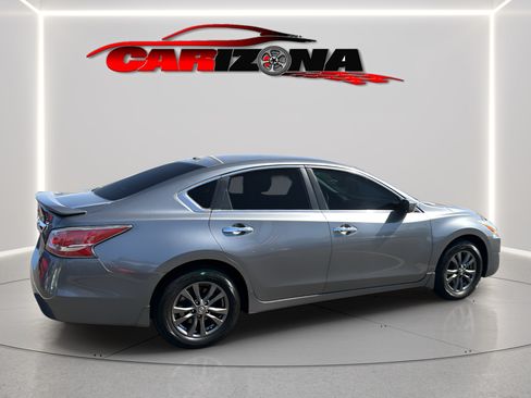 Used 2015 Nissan Altima 2.5 S w/ Special Edition Package FWD image 5