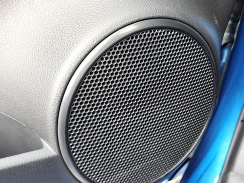 Used 2016 Toyota Yaris L image 29