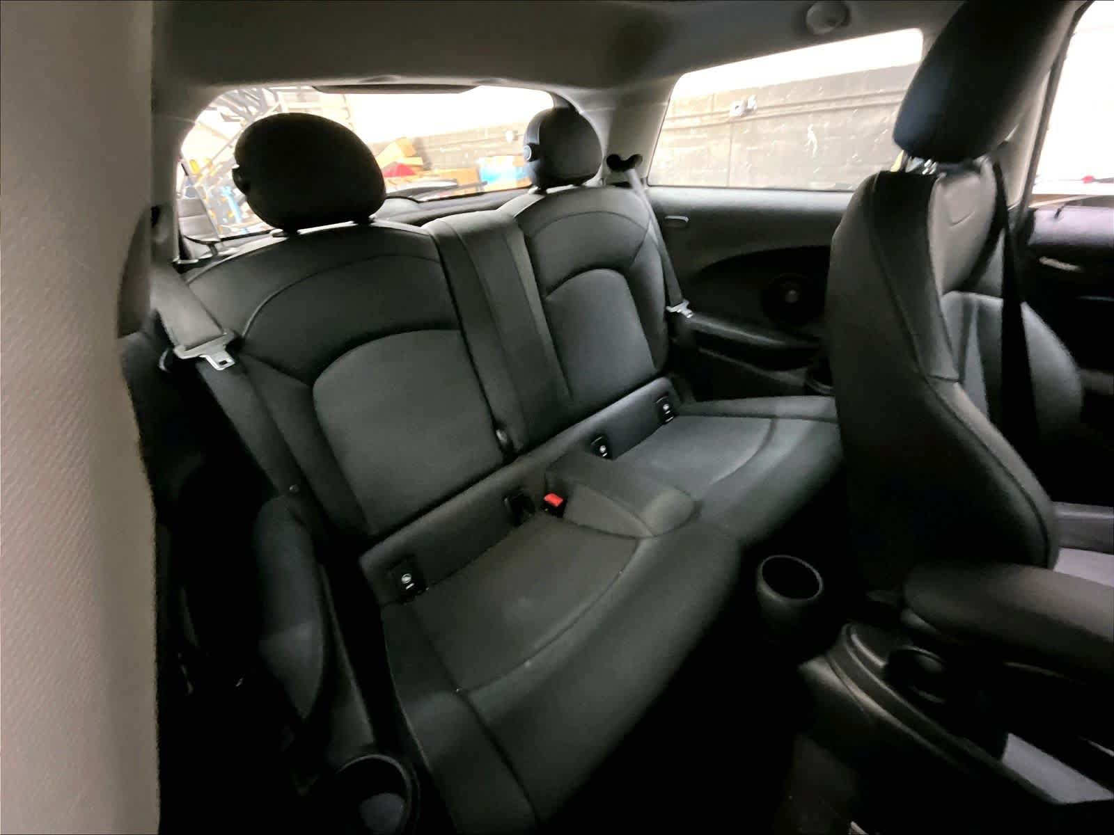 Used 2024 MINI Cooper SE FWD image 29