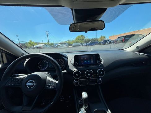 Used 2025 Nissan Sentra S FWD image 31