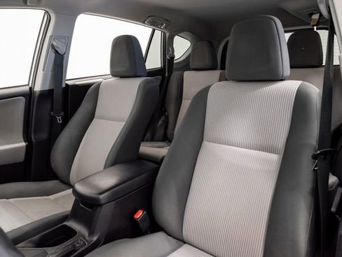 Used 2015 Toyota RAV4 LE w/ Four Season Floor Mat Package image 9