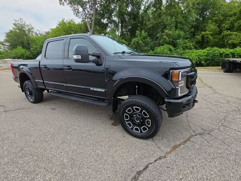 Used 2020 Ford F350 Lariat w/ Tremor Off-Road Package AWD/4WD image 7