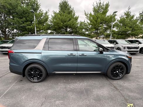 New 2026 Kia Carnival SX w/ SX Dark Edition Package image 4