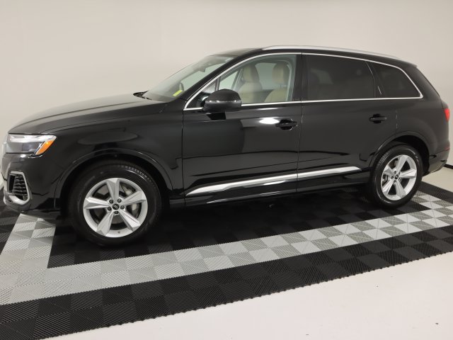 Certified 2026 Audi Q7 2.0T Premium Plus AWD/4WD image 2