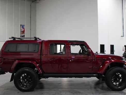Used 2021 Jeep Gladiator Overland image 7