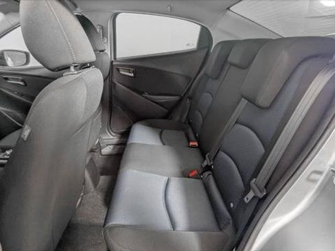 Used 2018 Toyota Yaris iA FWD image 17