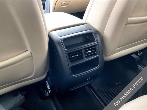 Used 2019 Cadillac XT5 AWD image 29