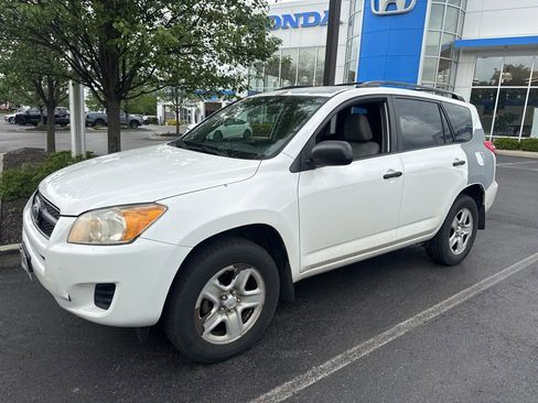 Used 2012 Toyota RAV4 4WD w/ Value Pkg image 2