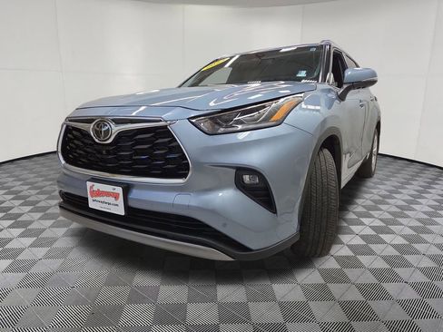 Used 2023 Toyota Highlander Platinum AWD/4WD image 7